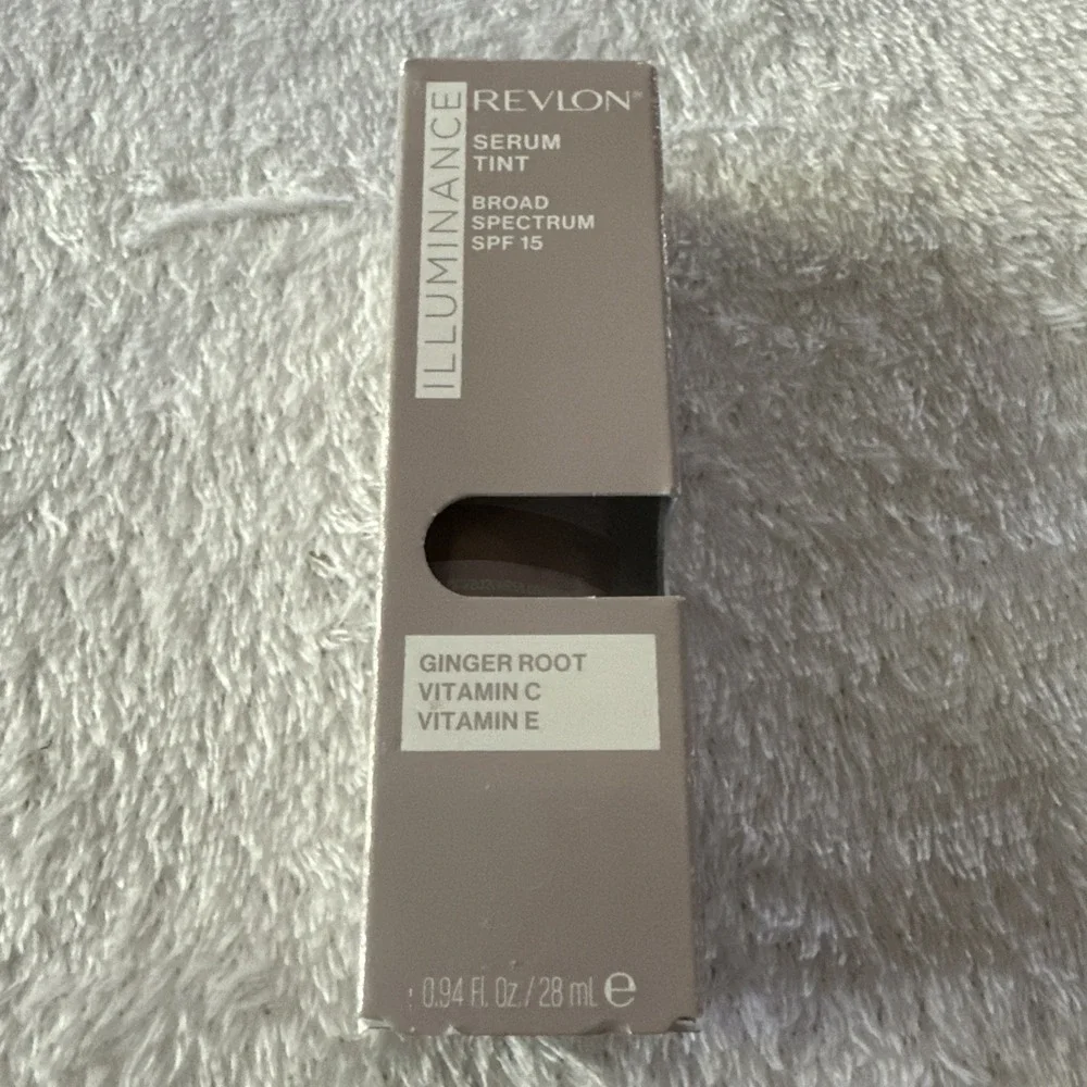 Revlon Illuminance Serum Tint Foundation 517 Amber Exp 9/25 Made In USA